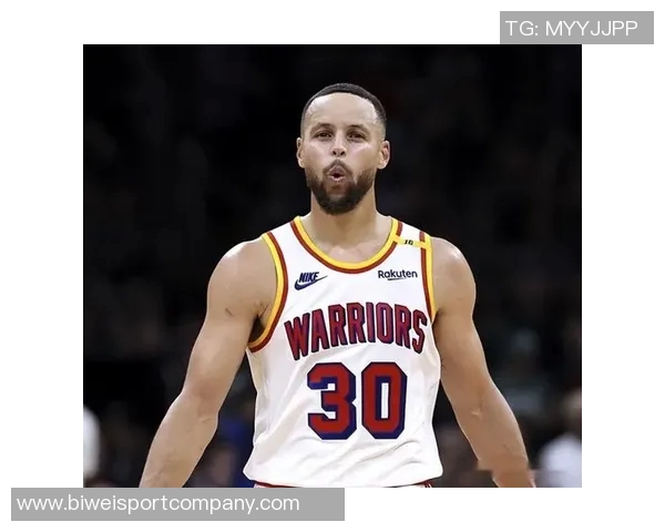 张佳玮解析库里魔球魅力科尔战术智慧超越米奇对文班的运用